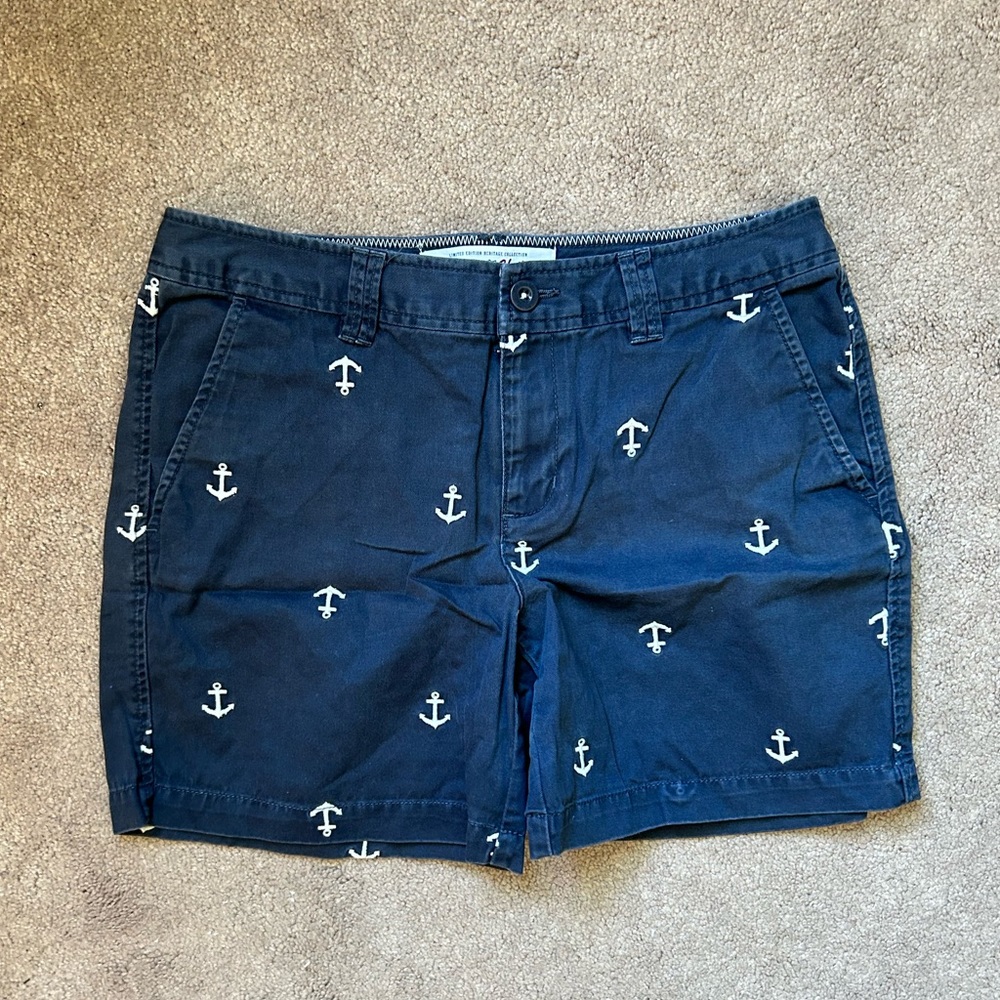 G H Bass Co Navy & White Anchor Shorts